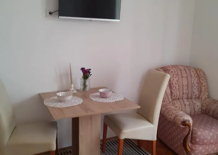 Apartament Sime *