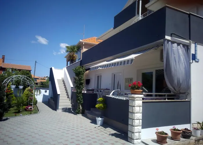 Apartament Sime *